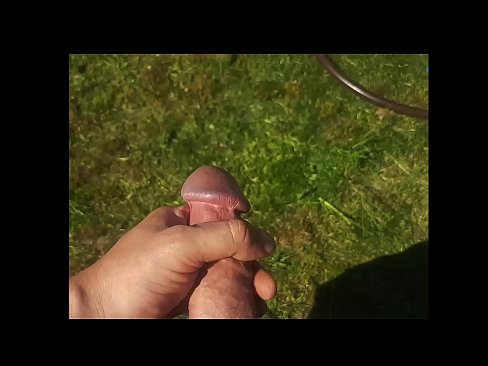 ❤️ Hottie beroa bere pussy arrosa izorratu egiten du eta udako lorategi batean squirt batekin esperma egiten du ️ Porno ederra pornoan eu.analpics.ru ☑